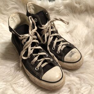 Black converse